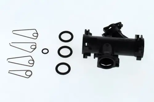 BOSCH T-Stück aus schwarzem Kunststoff mit mehreren O-Ringen und Befestigungsfedern, geeignet für Rohrverbindungen in Sanitär- oder Heizungsanwendungen.